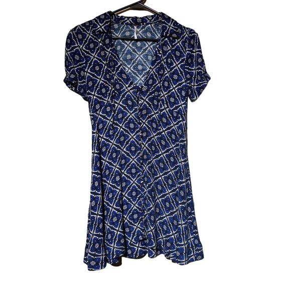 Free People Melody Blue Black Mosaic Geometric Mini Dress Size 0 Short Sleeve - Picture 2 of 5